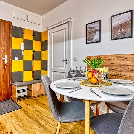 A5 Z Basenem, Sauna, Jacuzzi, Silownia - 5d Apartment *